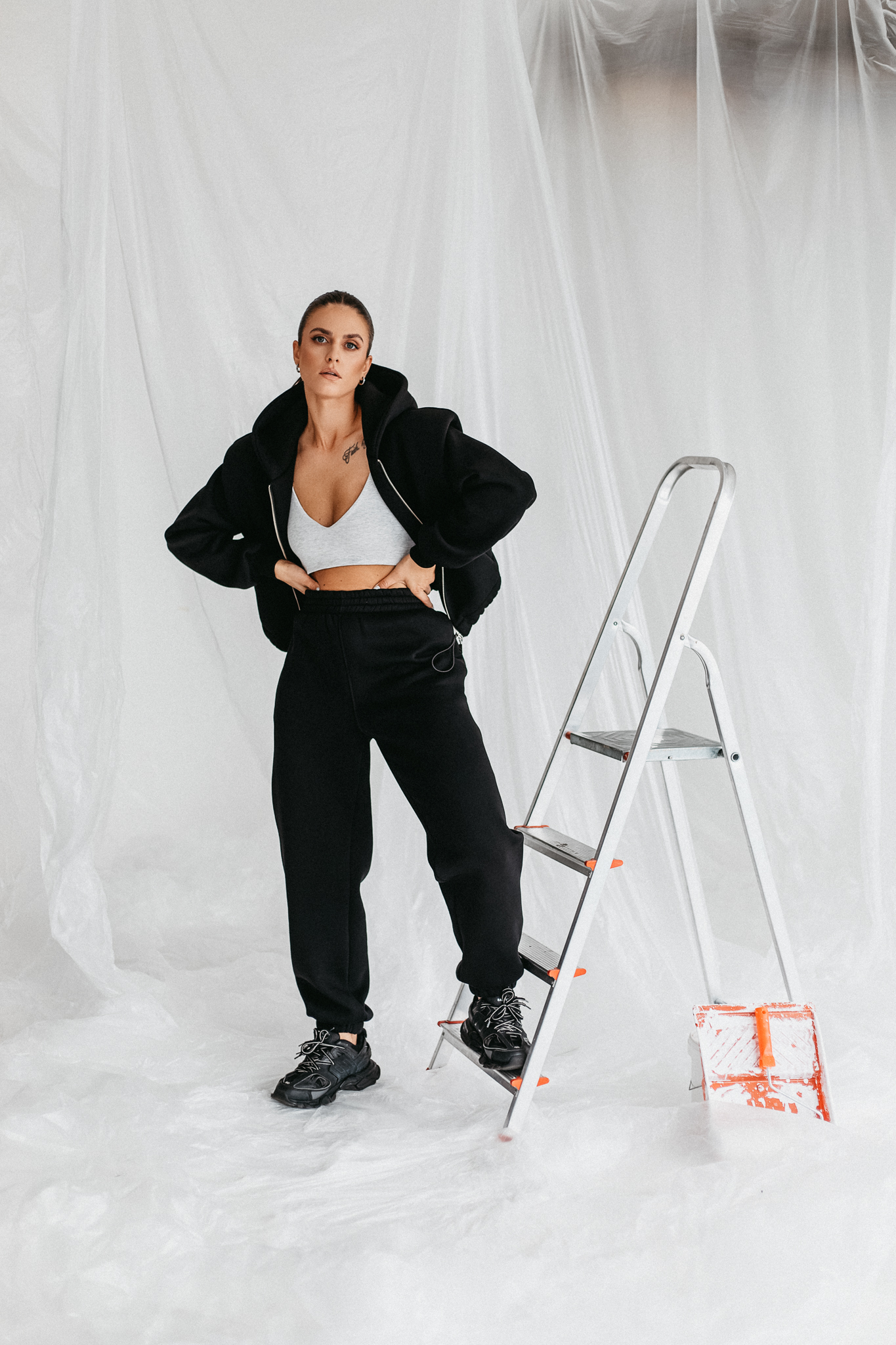 Juodos klasikinės laisvalaikio kelnės „MASS“ - Image 9