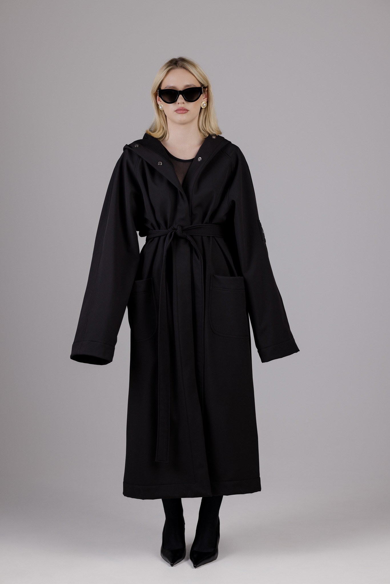 Juodas oversized lietpaltis „DROP“ - Image 5