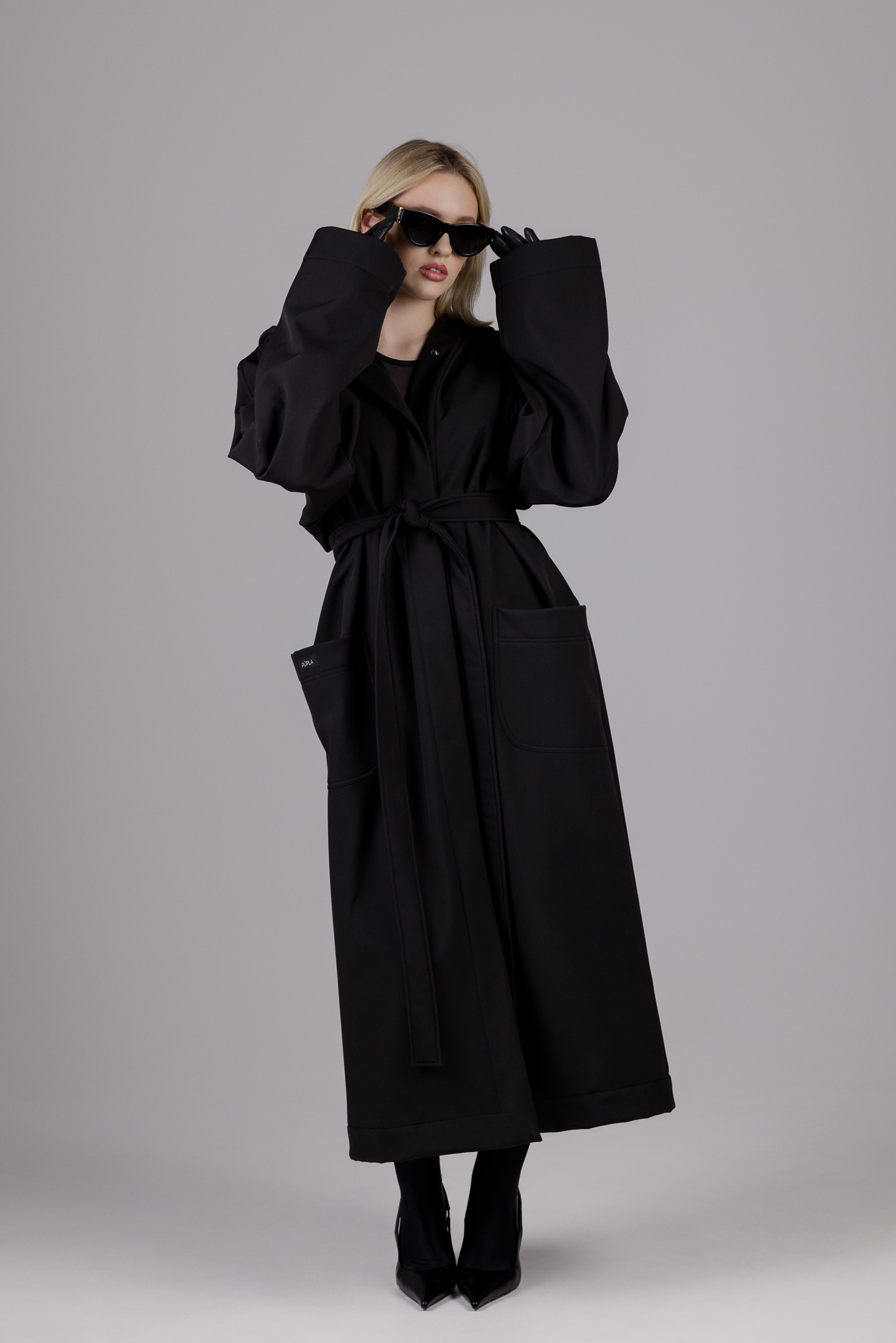 Juodas oversized lietpaltis „DROP“ - Image 6