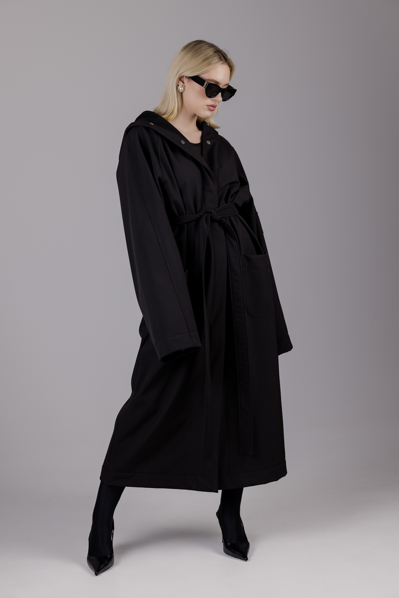 Juodas oversized lietpaltis „DROP“ - Image 7