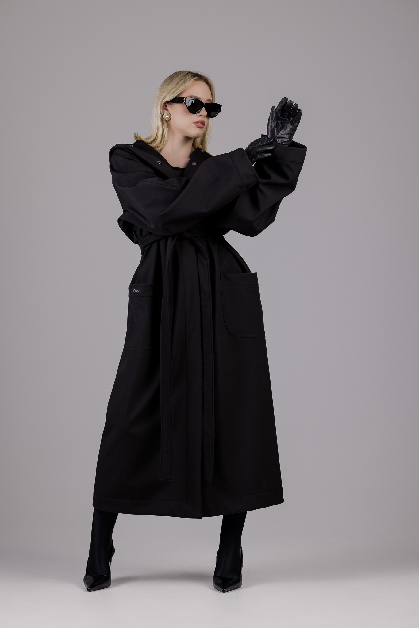 Juodas oversized lietpaltis „DROP“ - Image 9