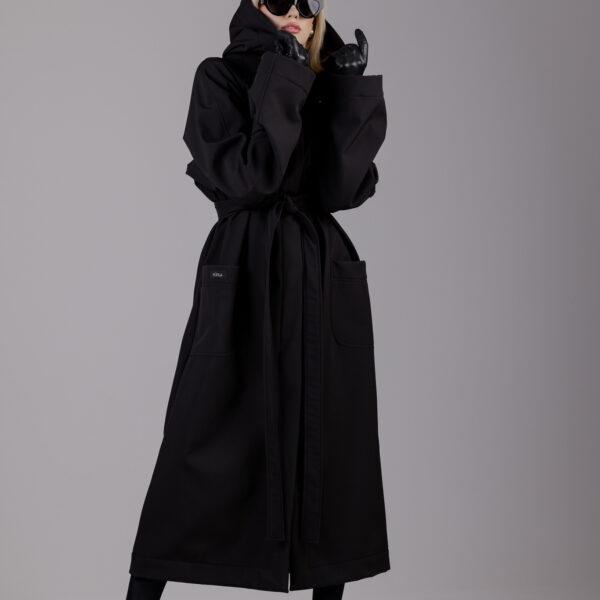 Juodas oversized lietpaltis „DROP“