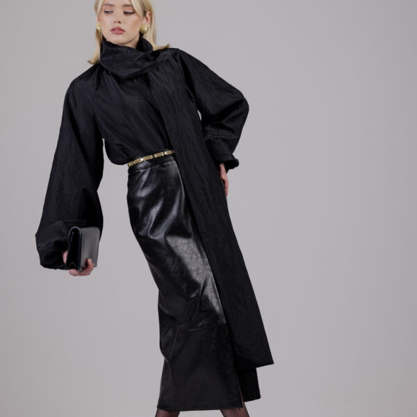 Juoda taftos palaidinė „POISE“