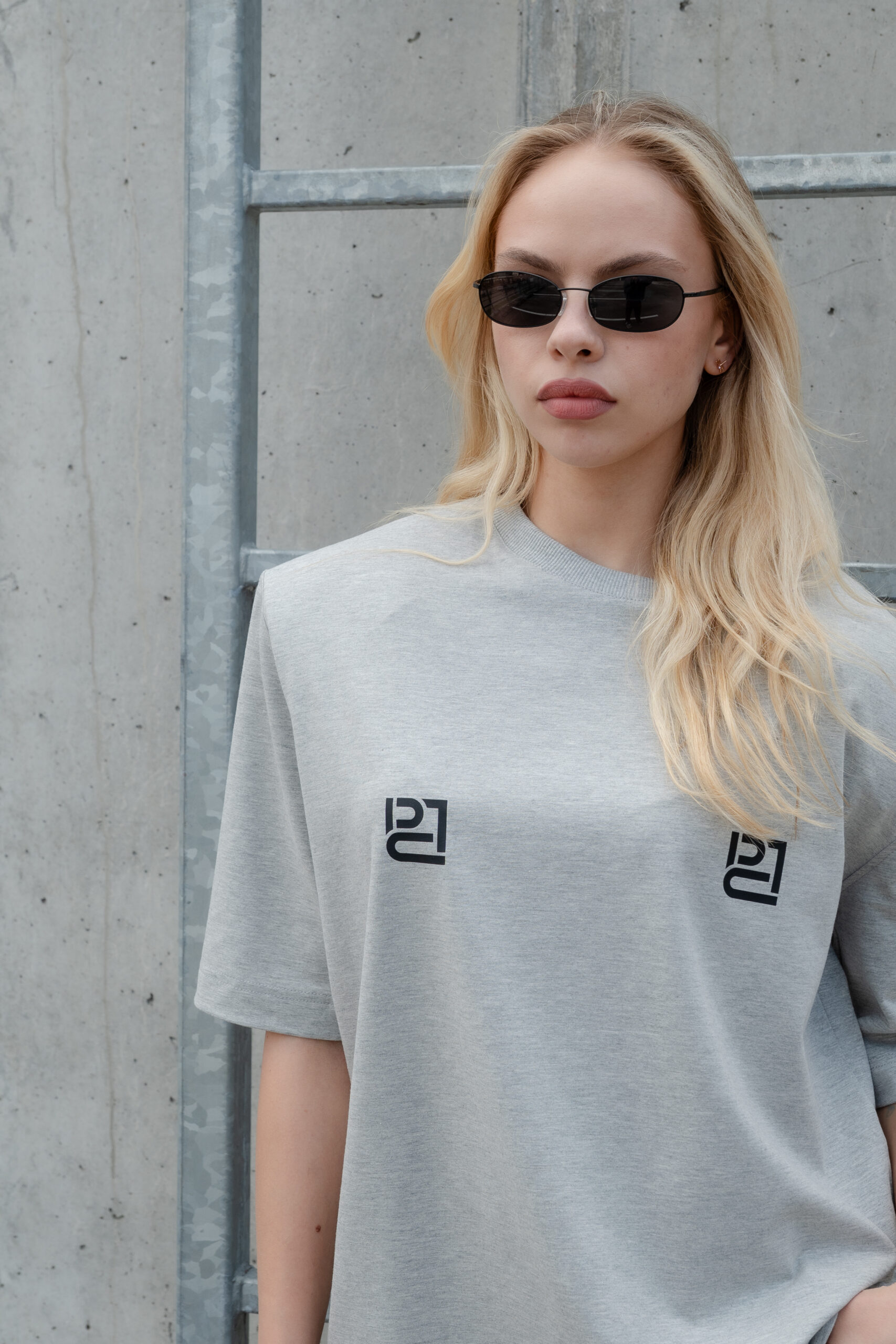 Pilki melanžiniai marškinėliai „SINNER“ - Image 3