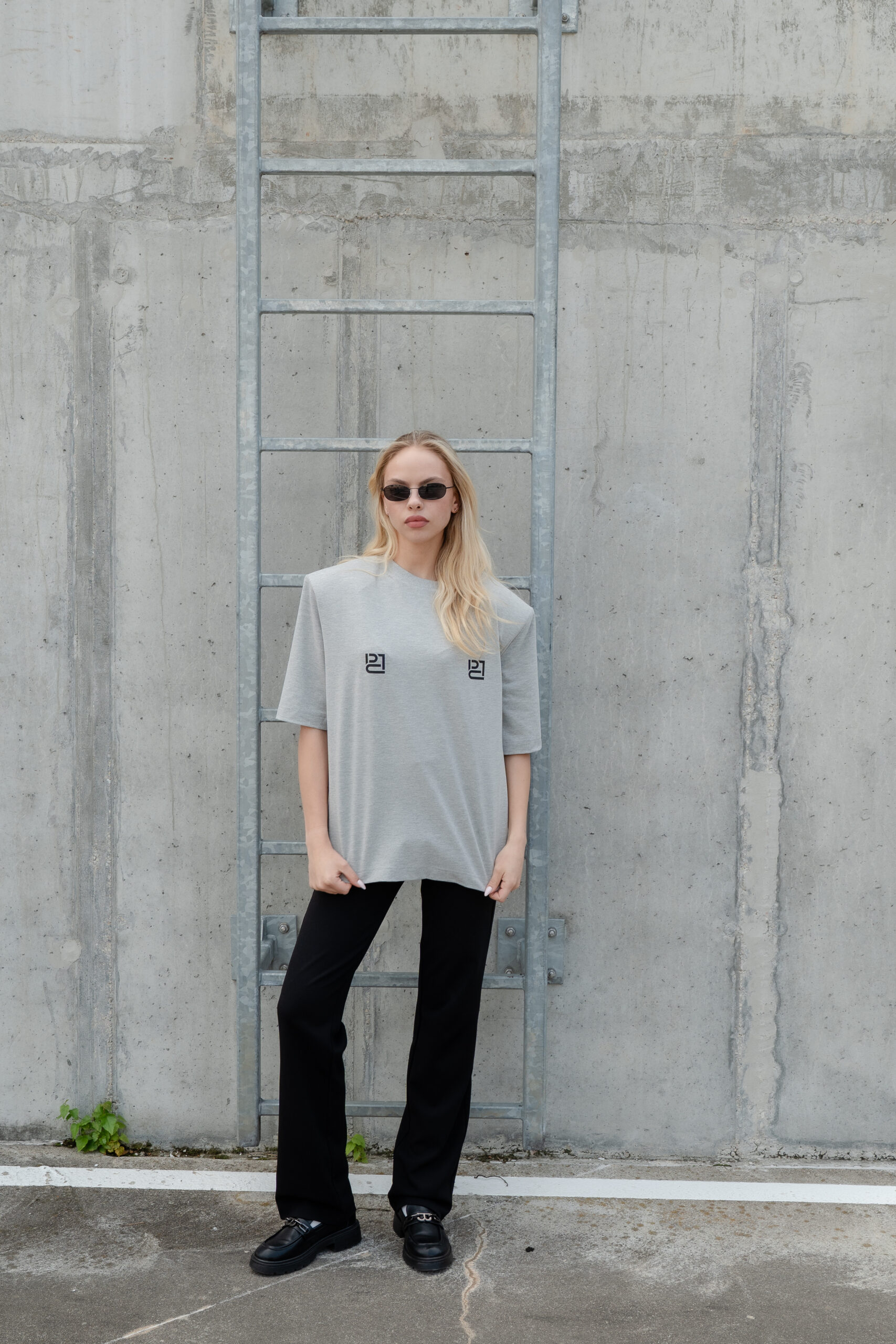 Pilki melanžiniai marškinėliai „SINNER“ - Image 2