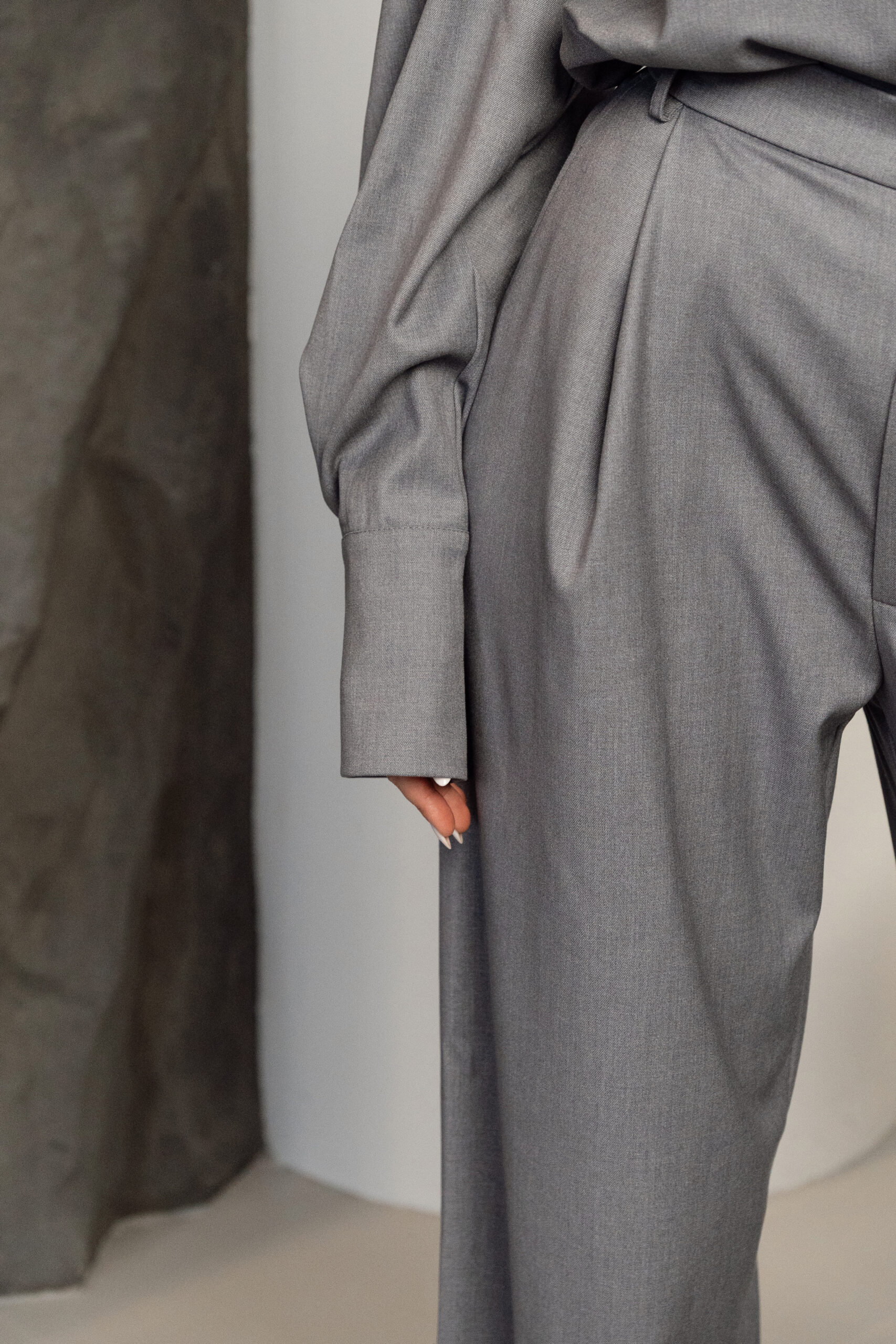 Pilkos klasikinės kelnės „MONUMENTAL“ - Image 24