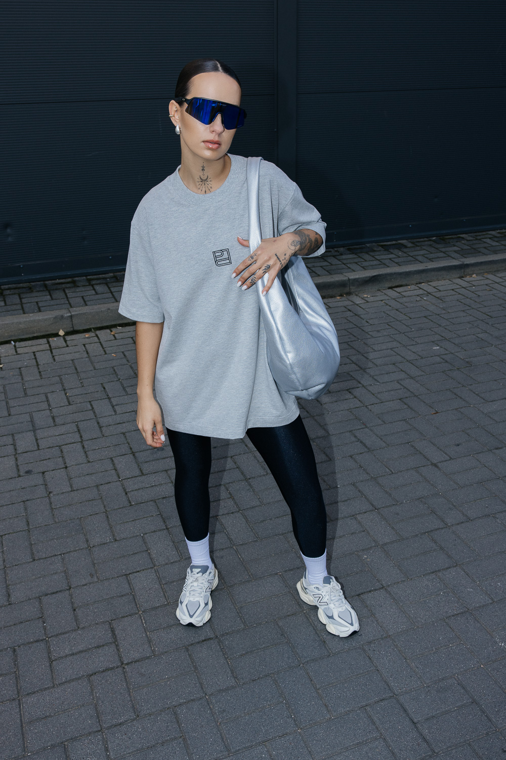 Pilki melanžiniai oversize marškinėliai - Image 6