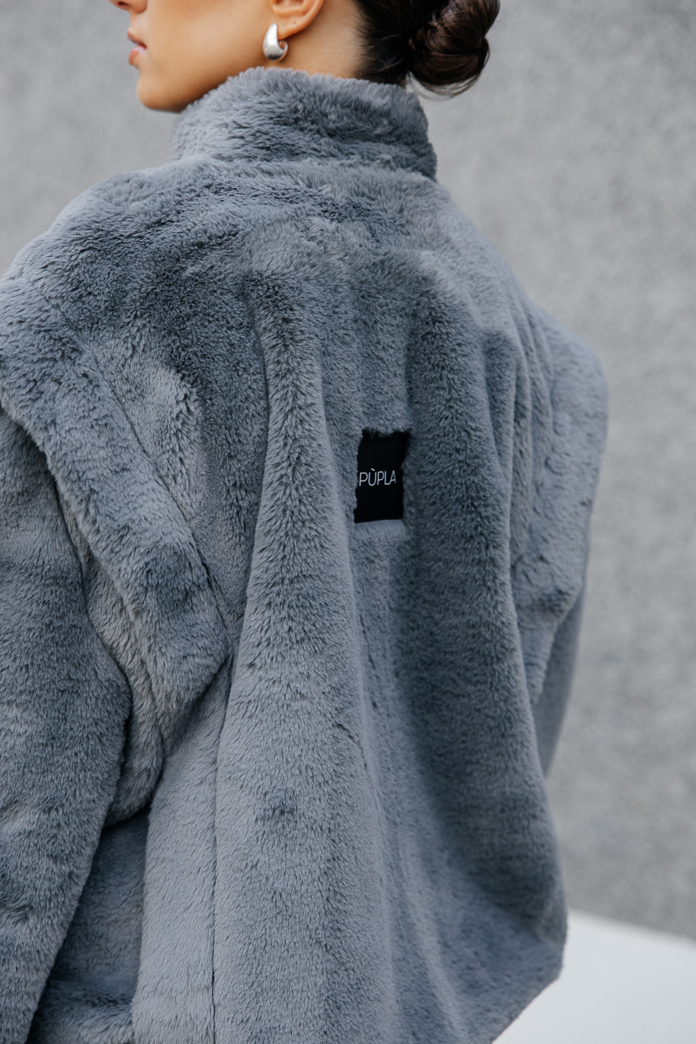 Pilkas kailinis švarkas „MUSE FAUX“ - Image 11