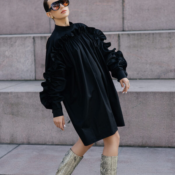 Juoda suknelė „AURA“