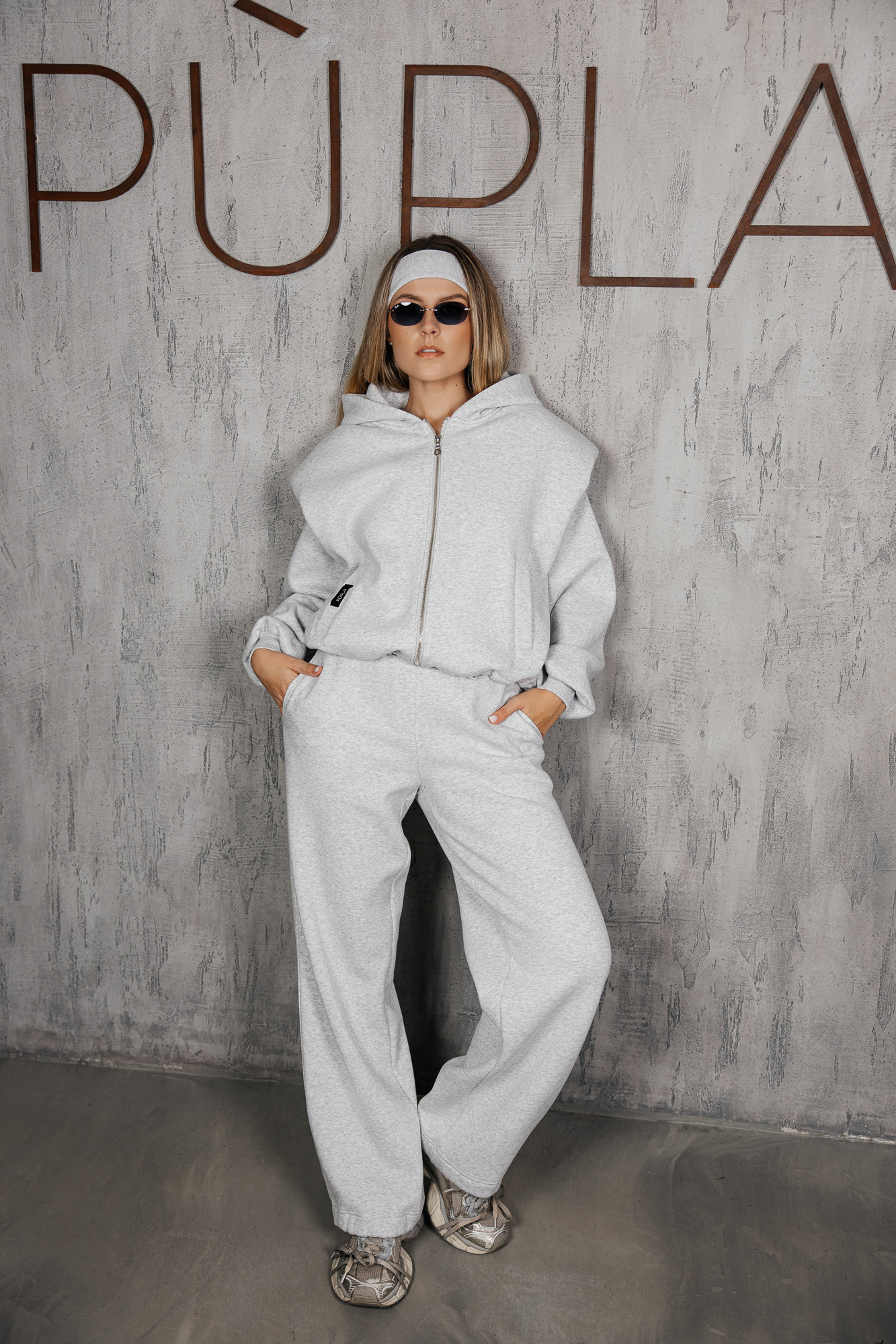 Šviesiai pilkos transformuojamos laisvalaikio kelnės „MASS“