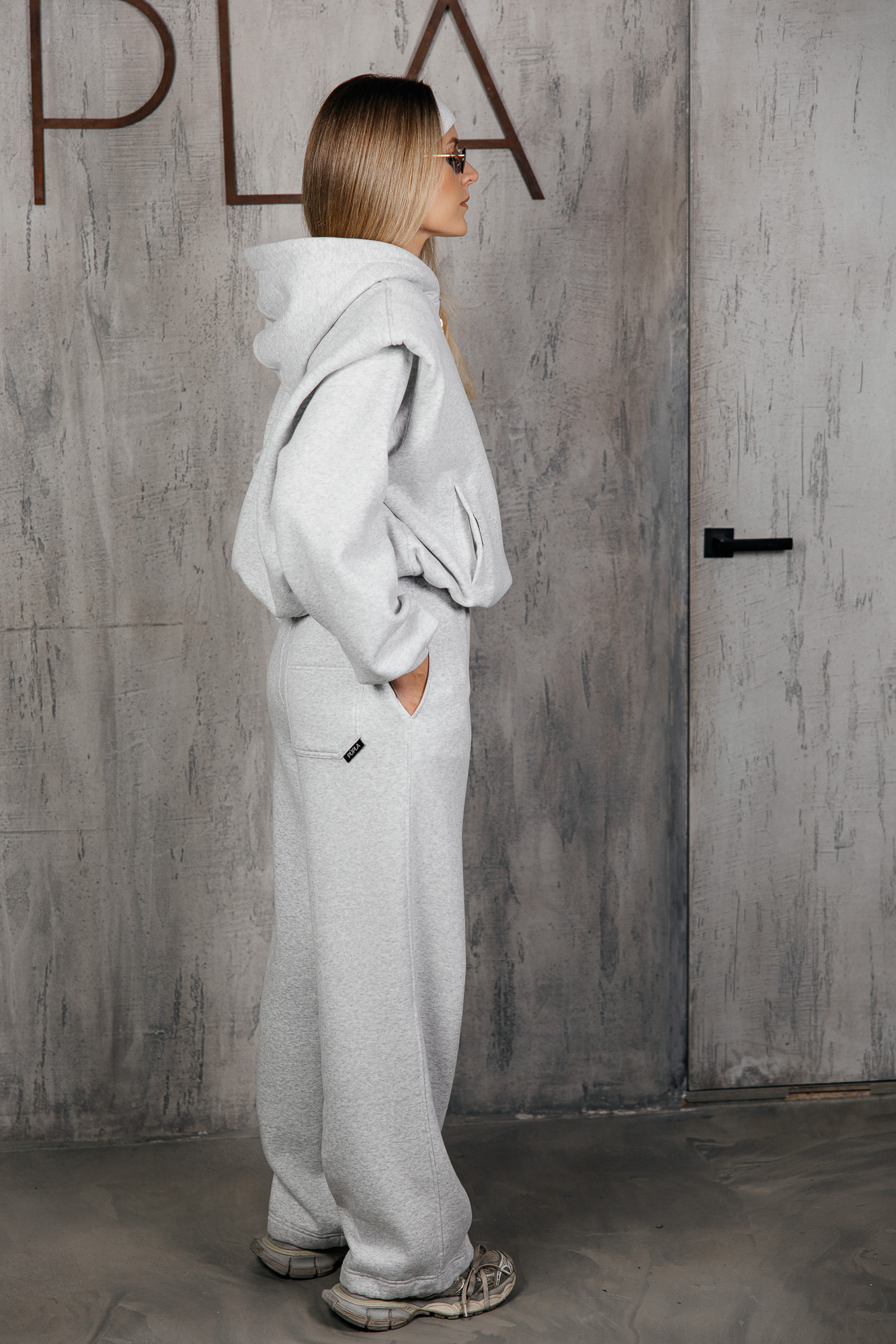 Šviesiai pilkos transformuojamos laisvalaikio kelnės „MASS“ - Image 3