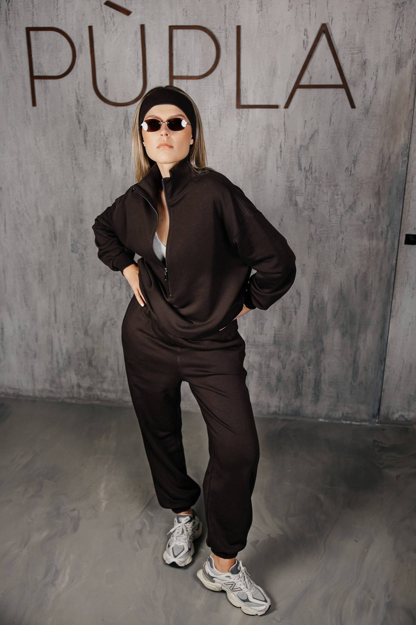 Tamsiai rudos klasikinės laisvalaikio kelnės „SHIFT“