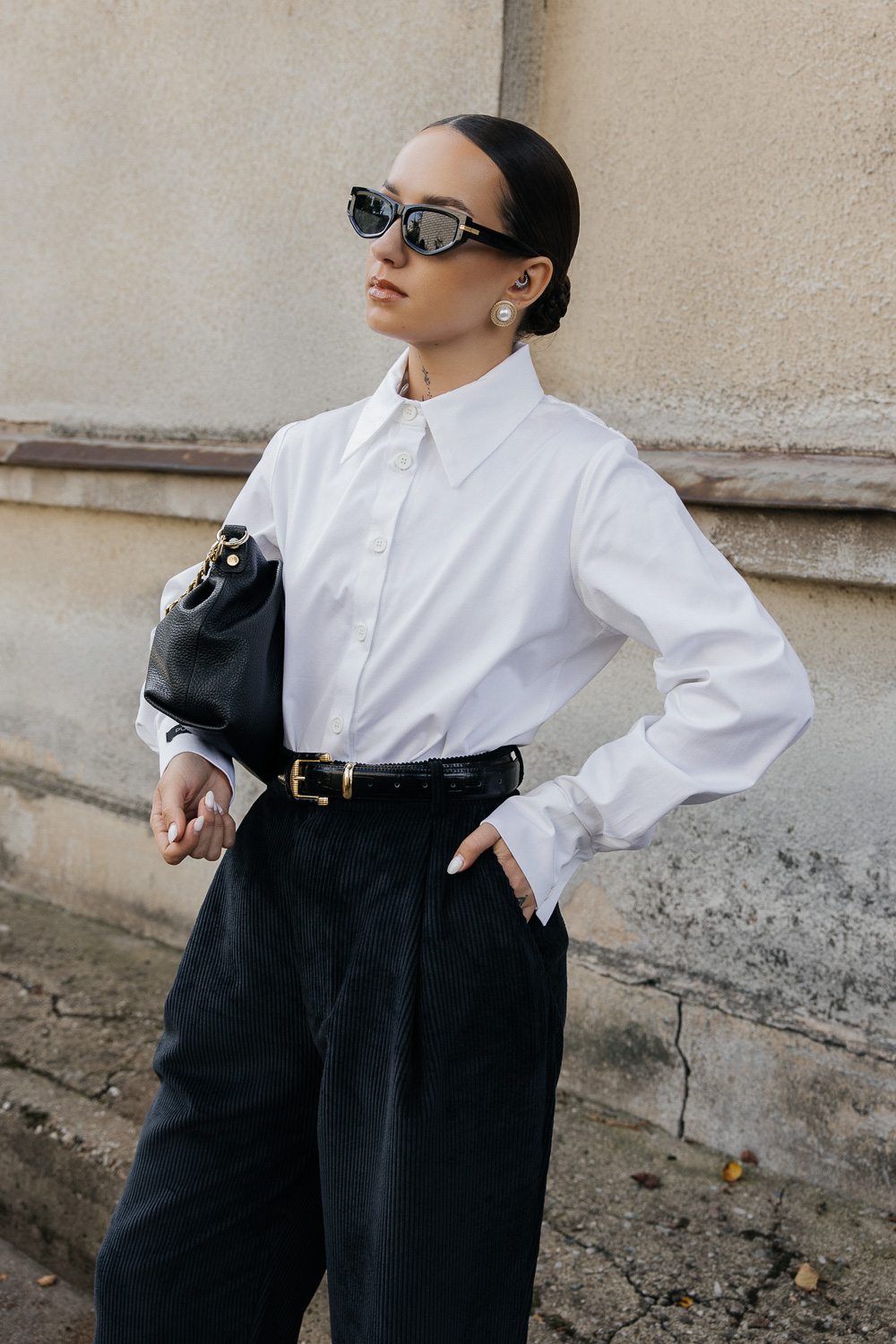 Juodos klasikinės velvetinės kelnės „VELVO“ - Image 5