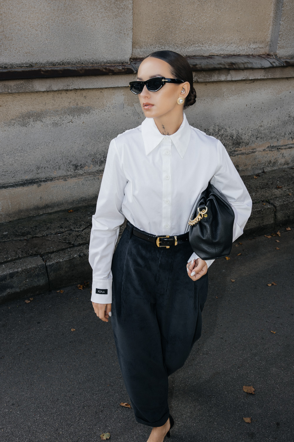 Juodos klasikinės velvetinės kelnės „VELVO“ - Image 10