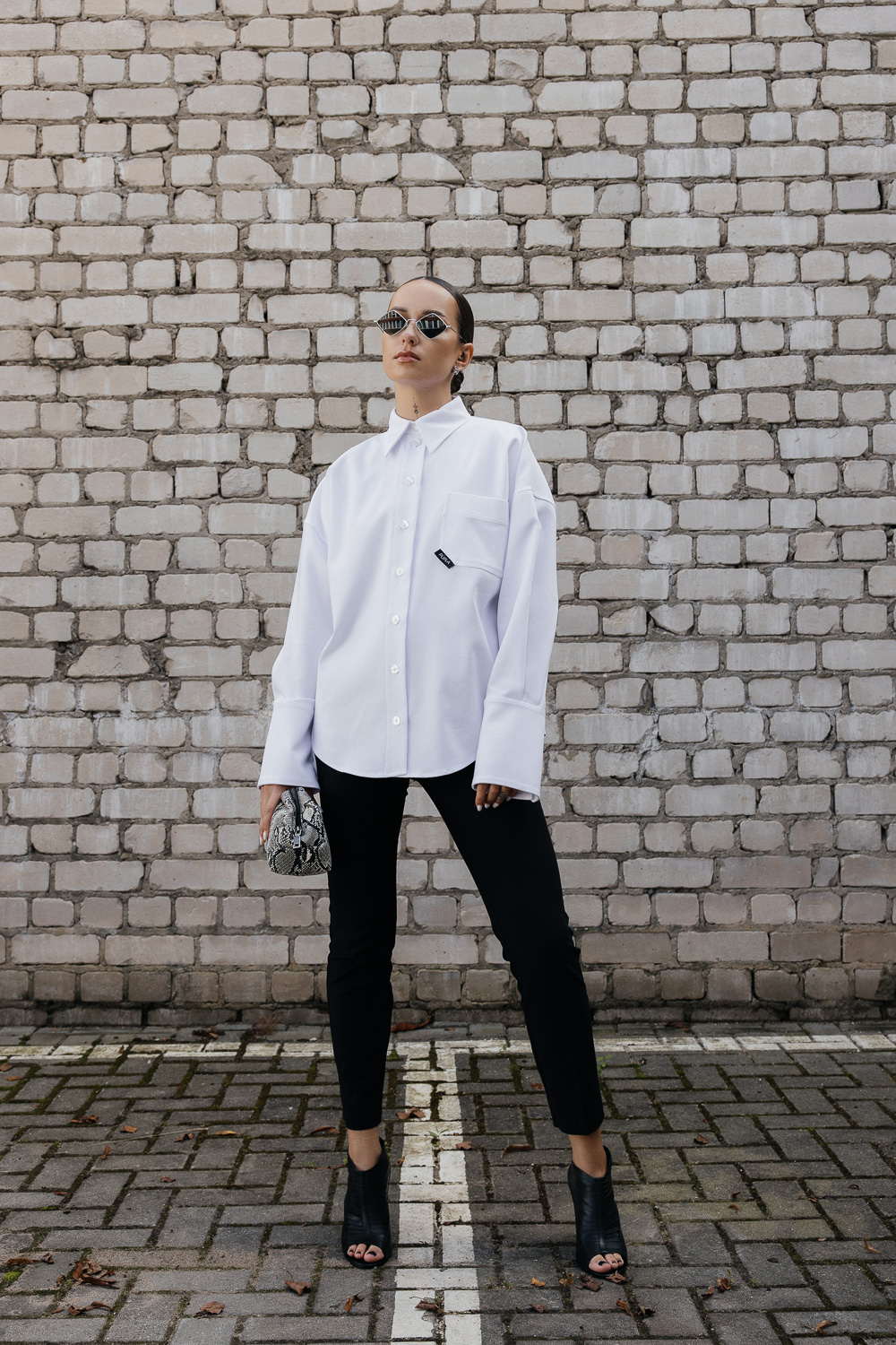 Balti marškiniai „BASE“ - Image 5