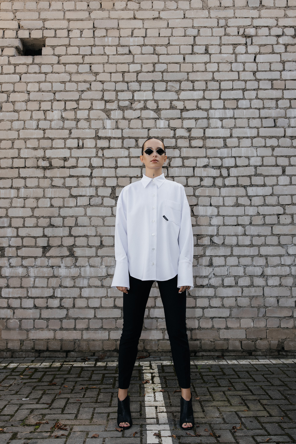 Balti marškiniai „BASE“ - Image 10