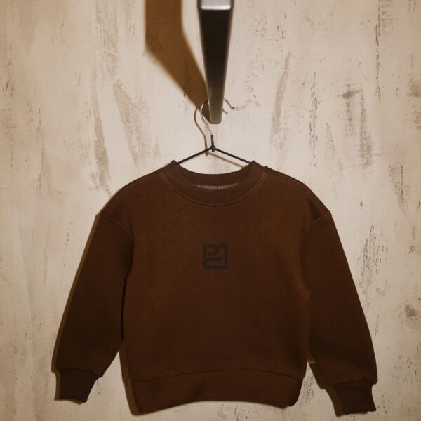 Rudas džemperis „NEST“