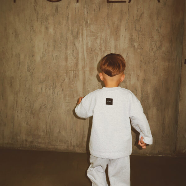 Šviesiai pilkas džemperis „GROW SET“