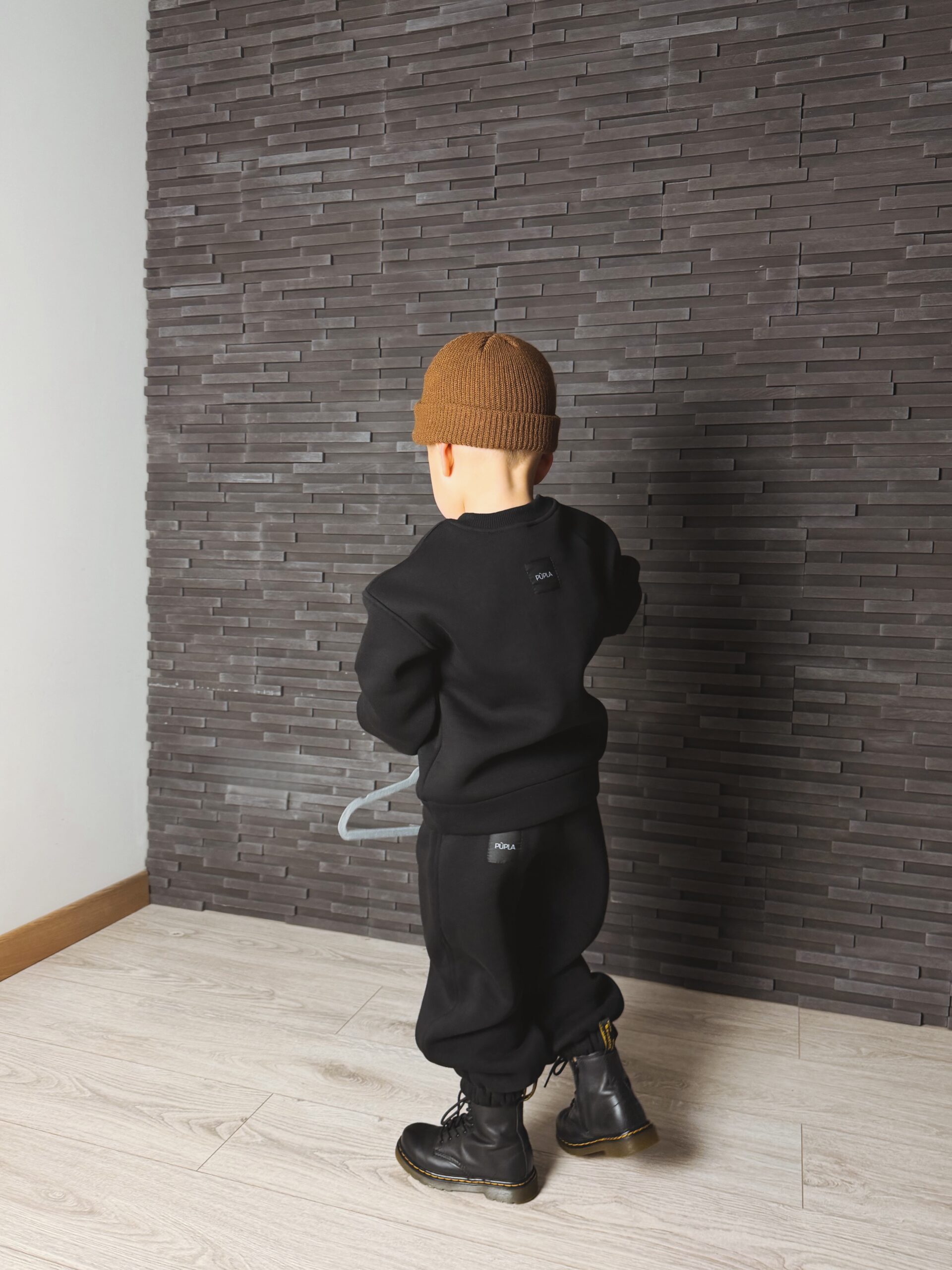 Juodas kostiumėlis „NEST“ - Image 6