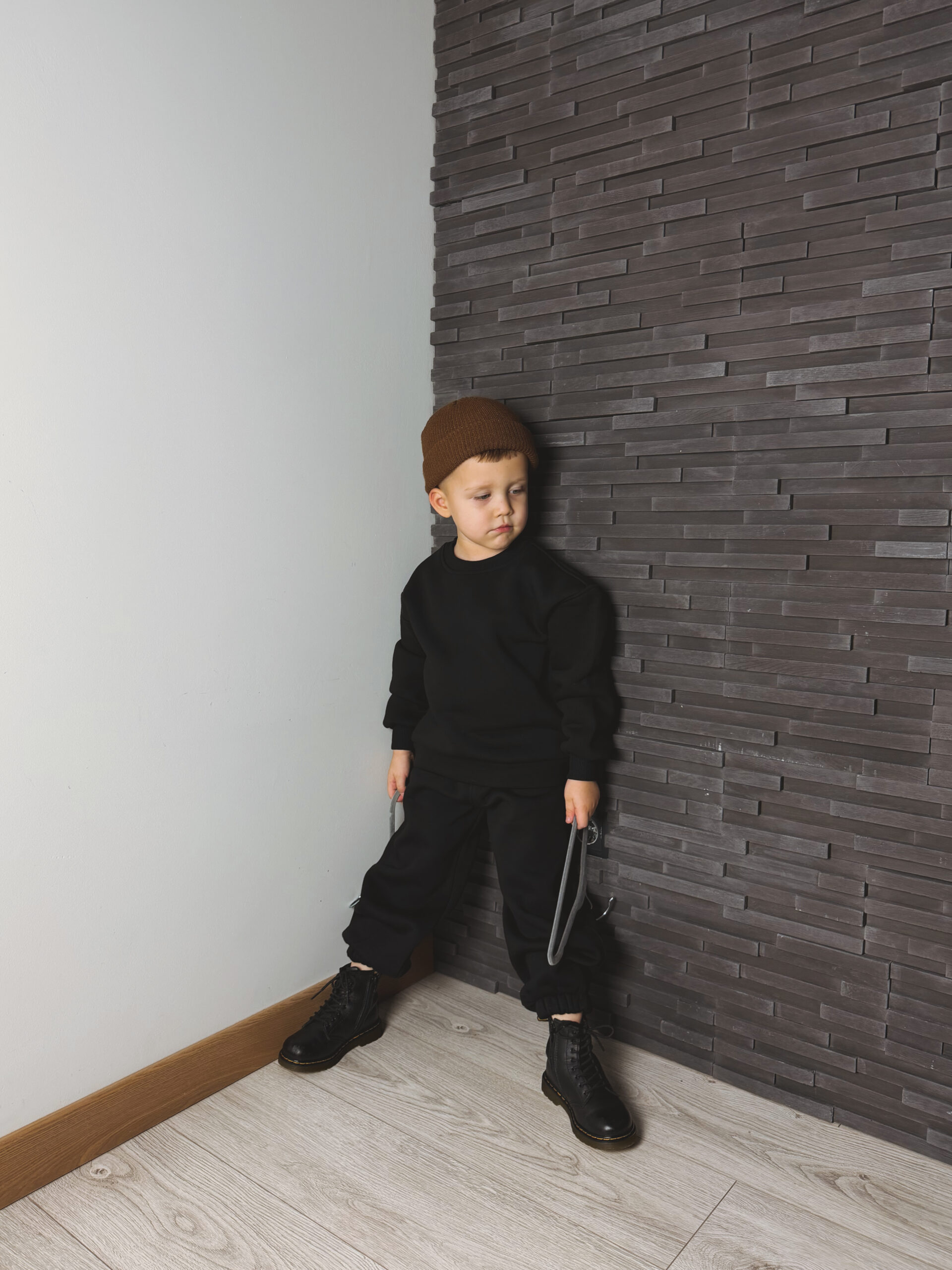 Juodas kostiumėlis „NEST“ - Image 3