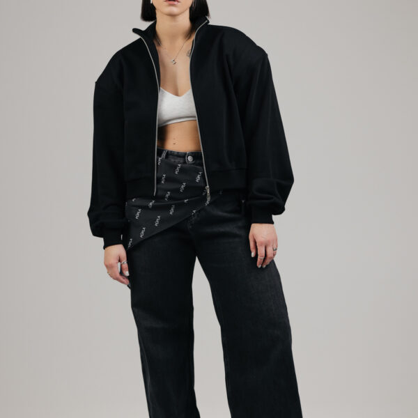 Juodas džemperis „STATE“