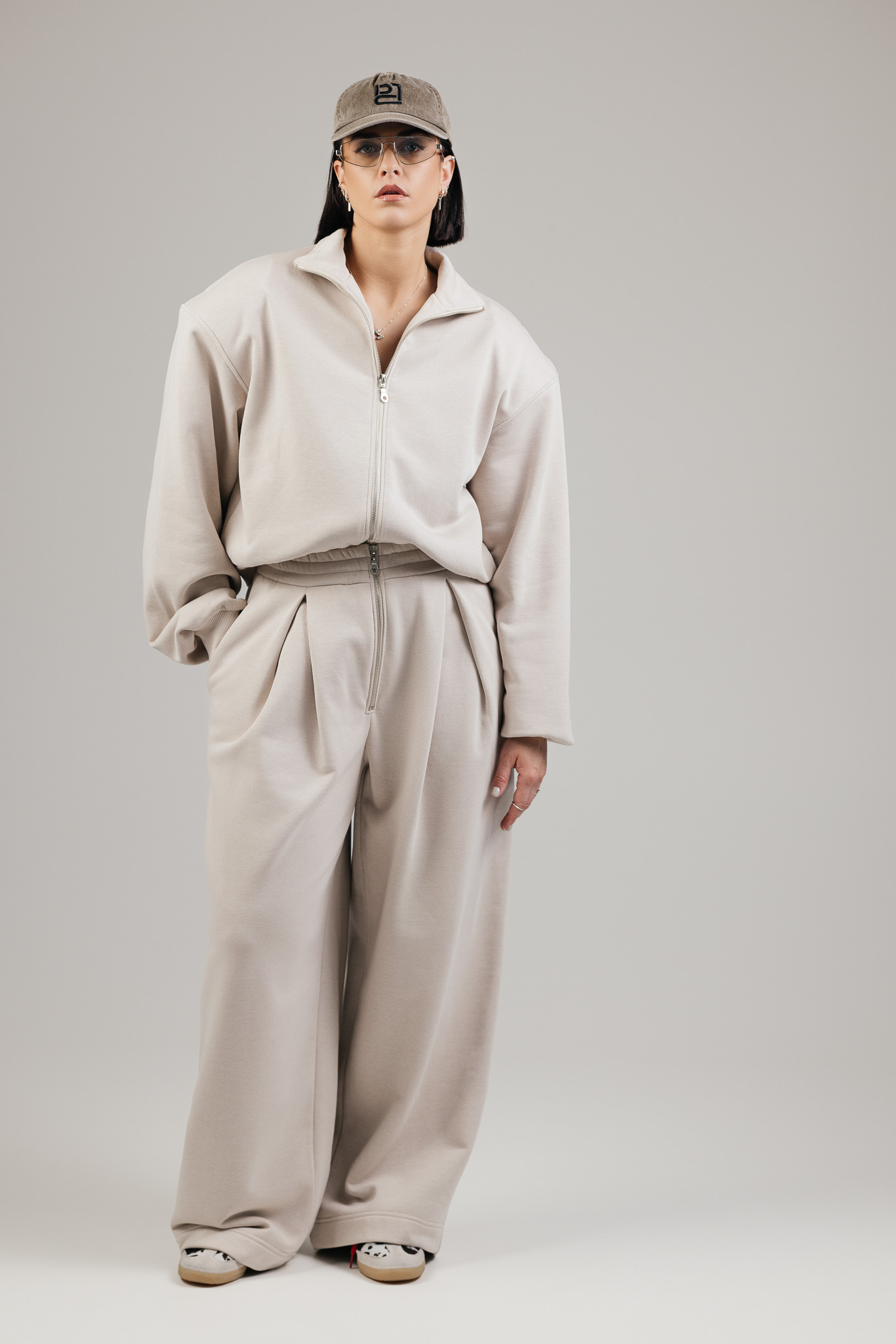 Kreminis džemperis „STATE“ - Image 2