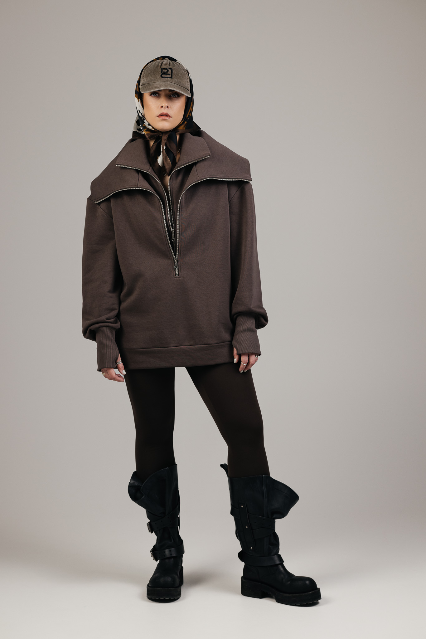 Rudas džemperis „DUAL“ - Image 4