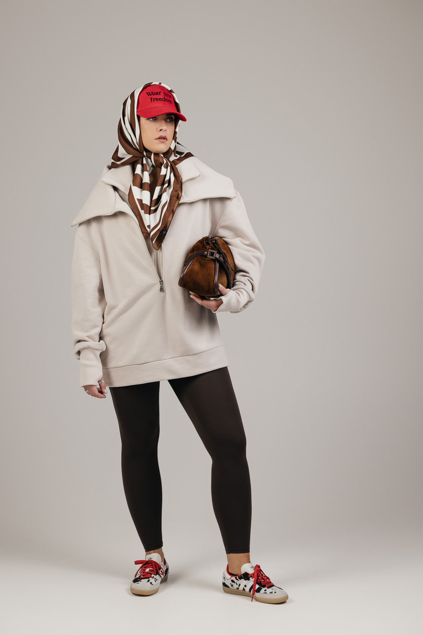 Kreminis džemperis „DUAL“ - Image 8