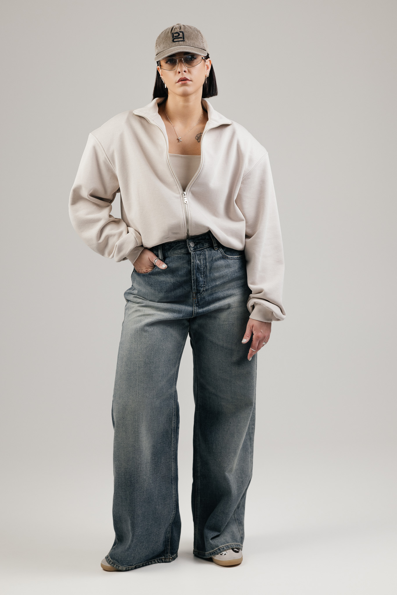 Kreminis džemperis „STATE“ - Image 9