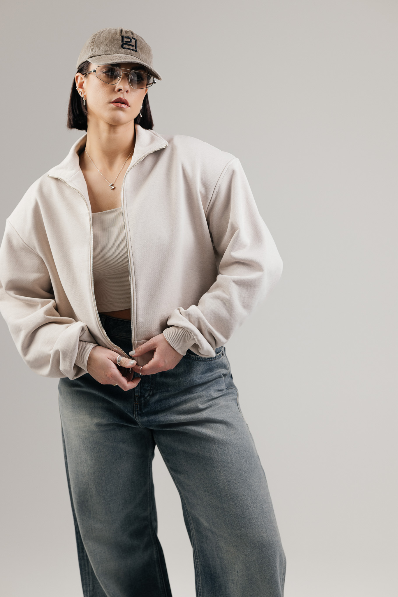 Kreminis džemperis „STATE“ - Image 7