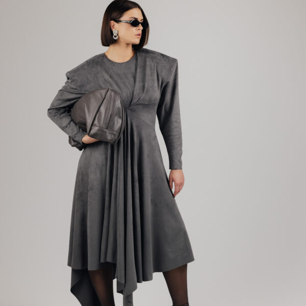 Pilka suknelė „AXIS“