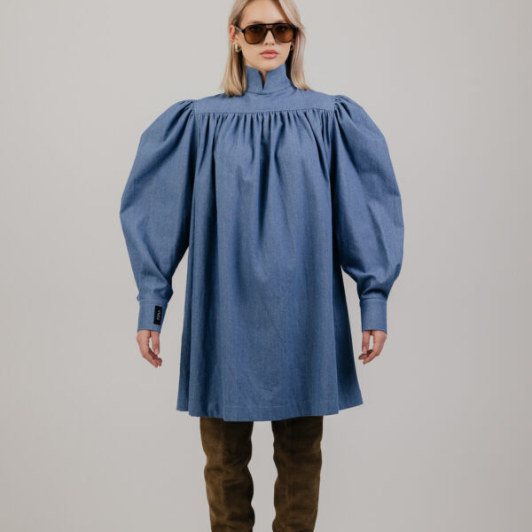 Mėlyna džinsinė suknelė „HALO“