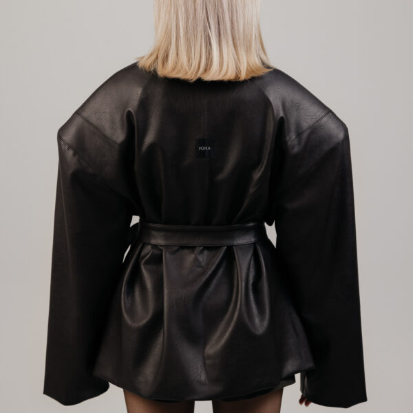 Švarkai, striukės, paltai, lietpalčiai