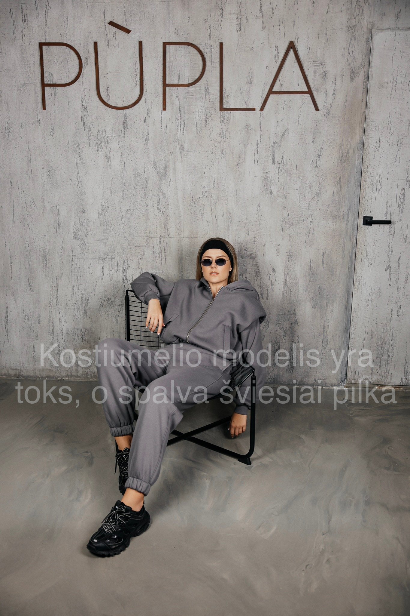 Šviesiai pilkas laisvalaikio kostiumėlis „MASS“ - Image 6