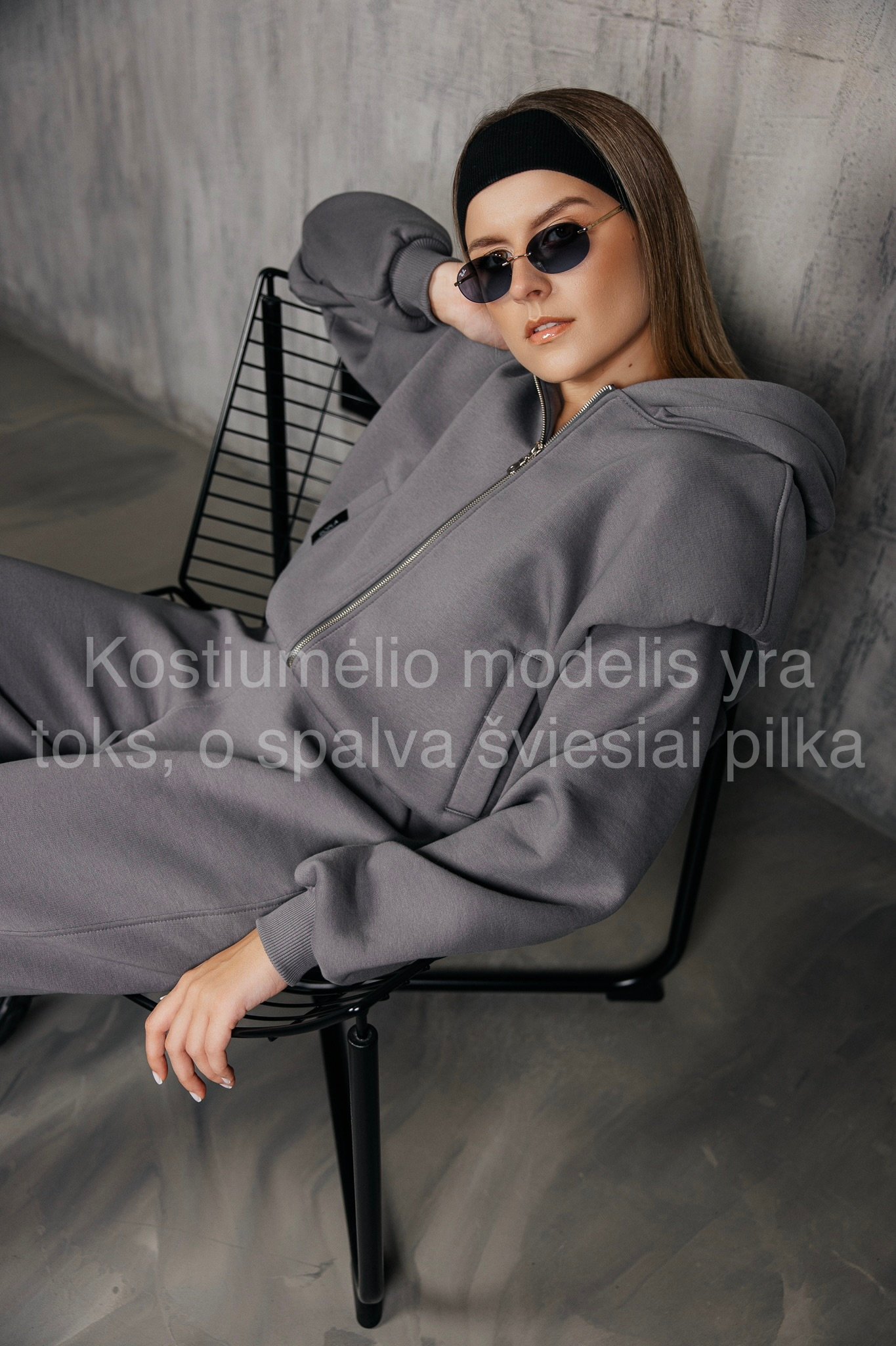 Šviesiai pilkas laisvalaikio kostiumėlis „MASS“ - Image 7